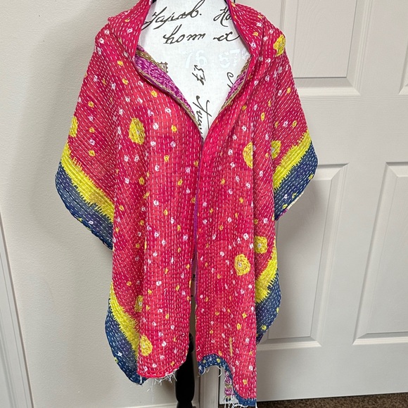 Colorful Reversible Kantha Women's Scarf - Picture 3 of 3